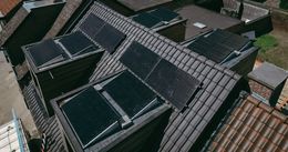 Foto van een installatie door EcoHeat Innovations.