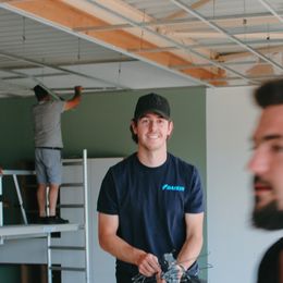 Lars van Eco Heat Innovations Showroom