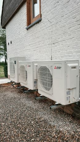 Foto van een energieinstallatie door EcoHeat Innovations. Onze installaties passen perfect in jouw visie of interieur.